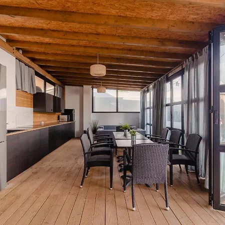 Gasthof Flatguest Roomtiques Private *