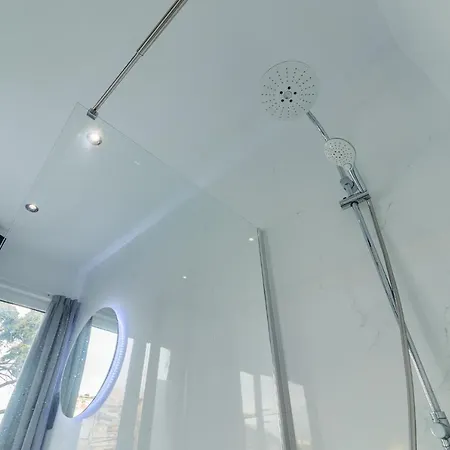 Flatguest Roomtiques Private Gasthof *
