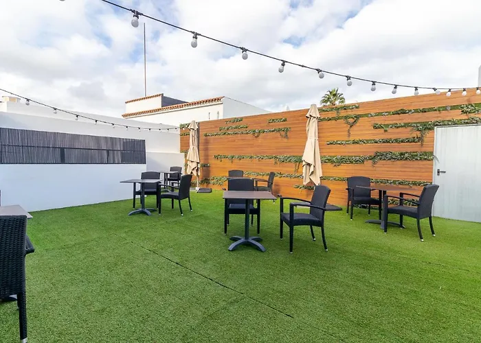 Guest house Flatguest Roomtiques Private